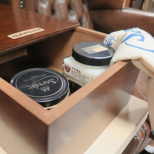 saphir shoe care kit