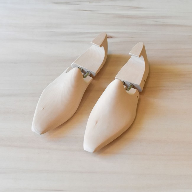 shoe trees