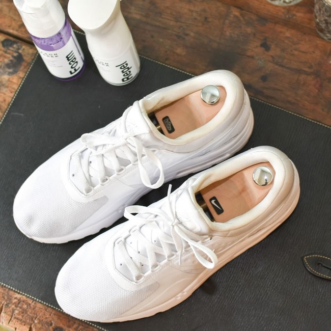 Shoe trees for sneakers clearance